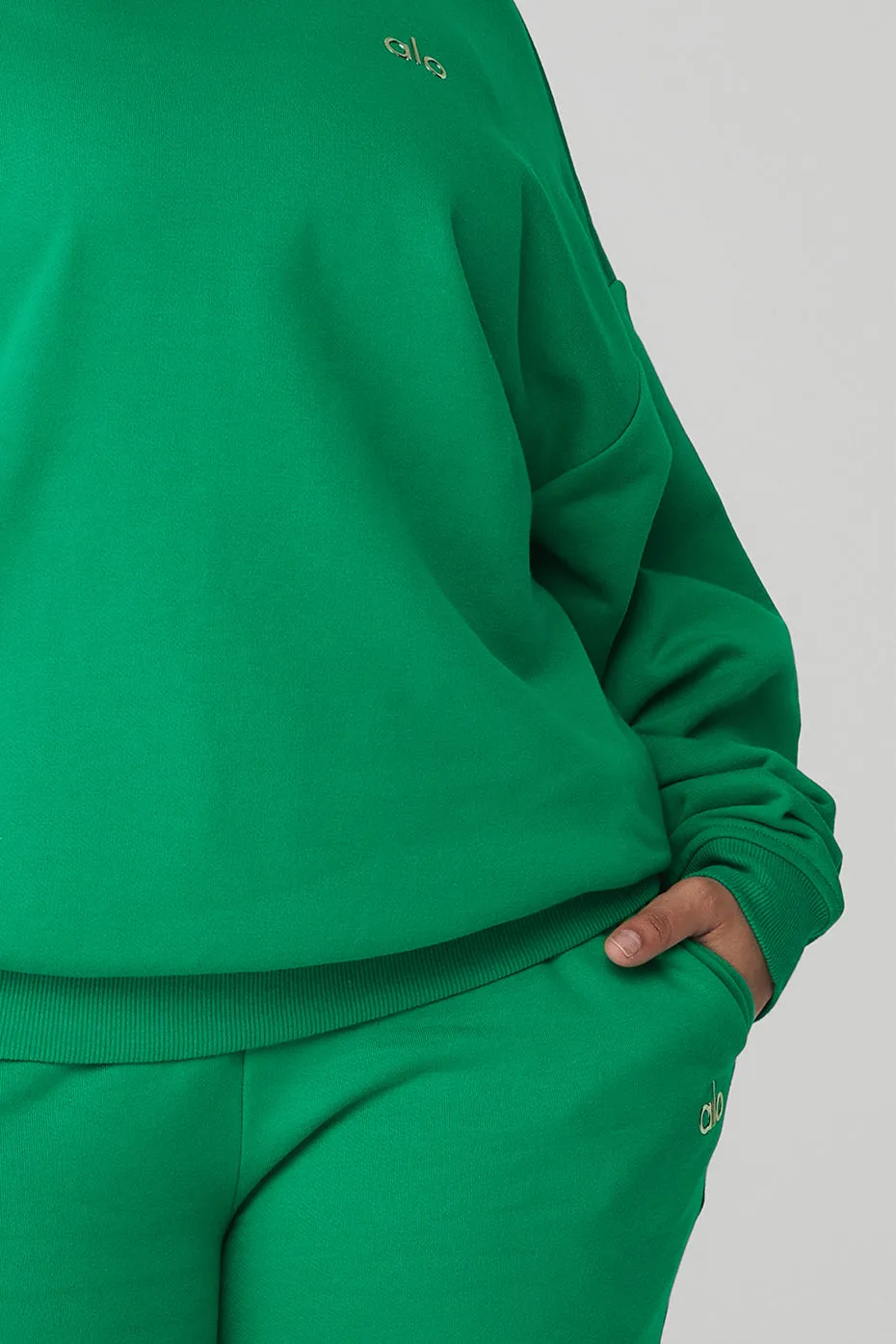 Accolade Crew Neck Pullover - Green Emerald