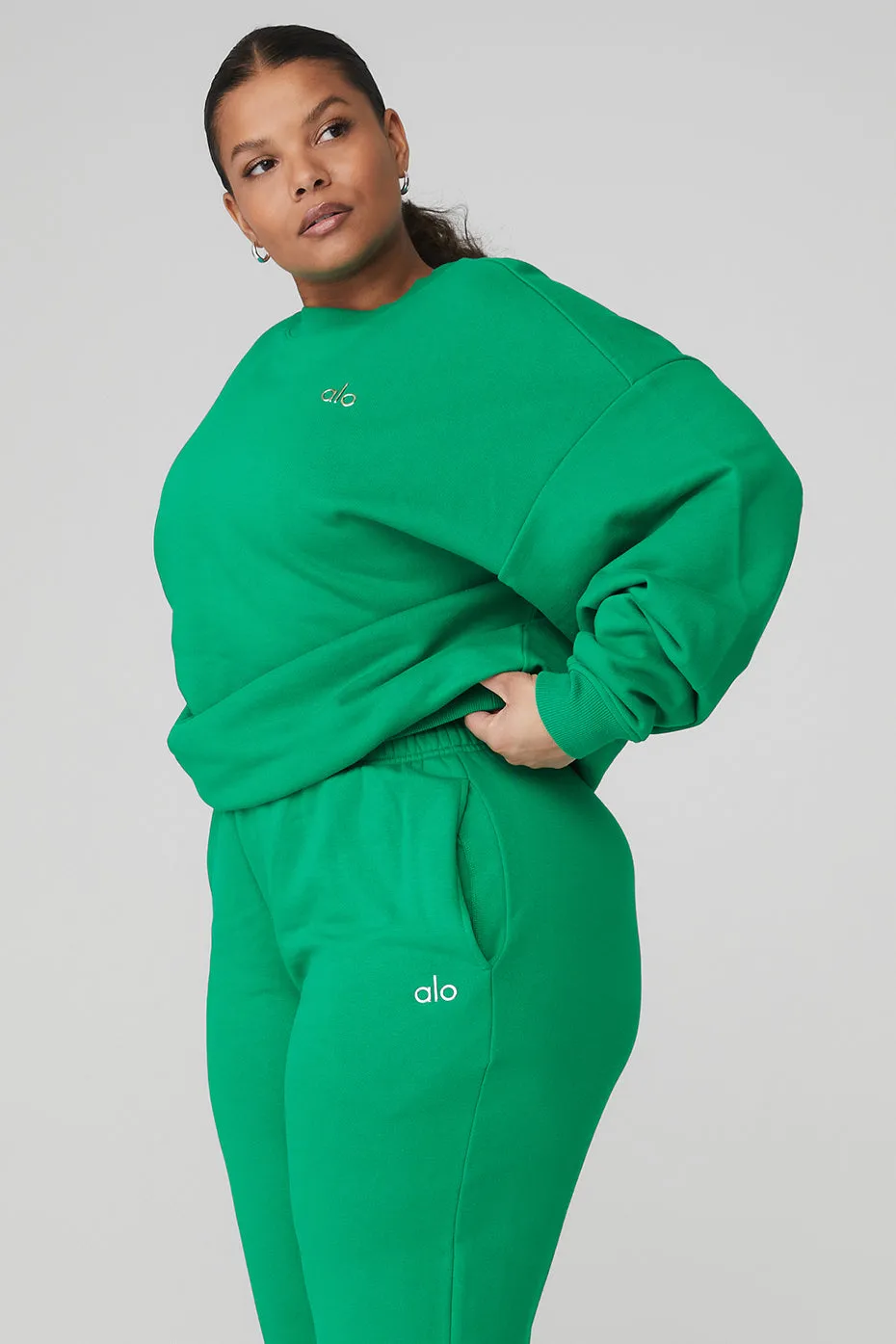 Accolade Crew Neck Pullover - Green Emerald