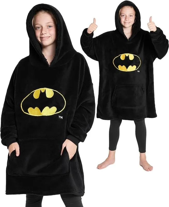 DC Comics Batman Oversized Hoodie Blanket Kids and Teens Fleece Hoodie Super Soft Fluffy Blanket Hoodie Official Merchandise Gifts for Boys (Black)