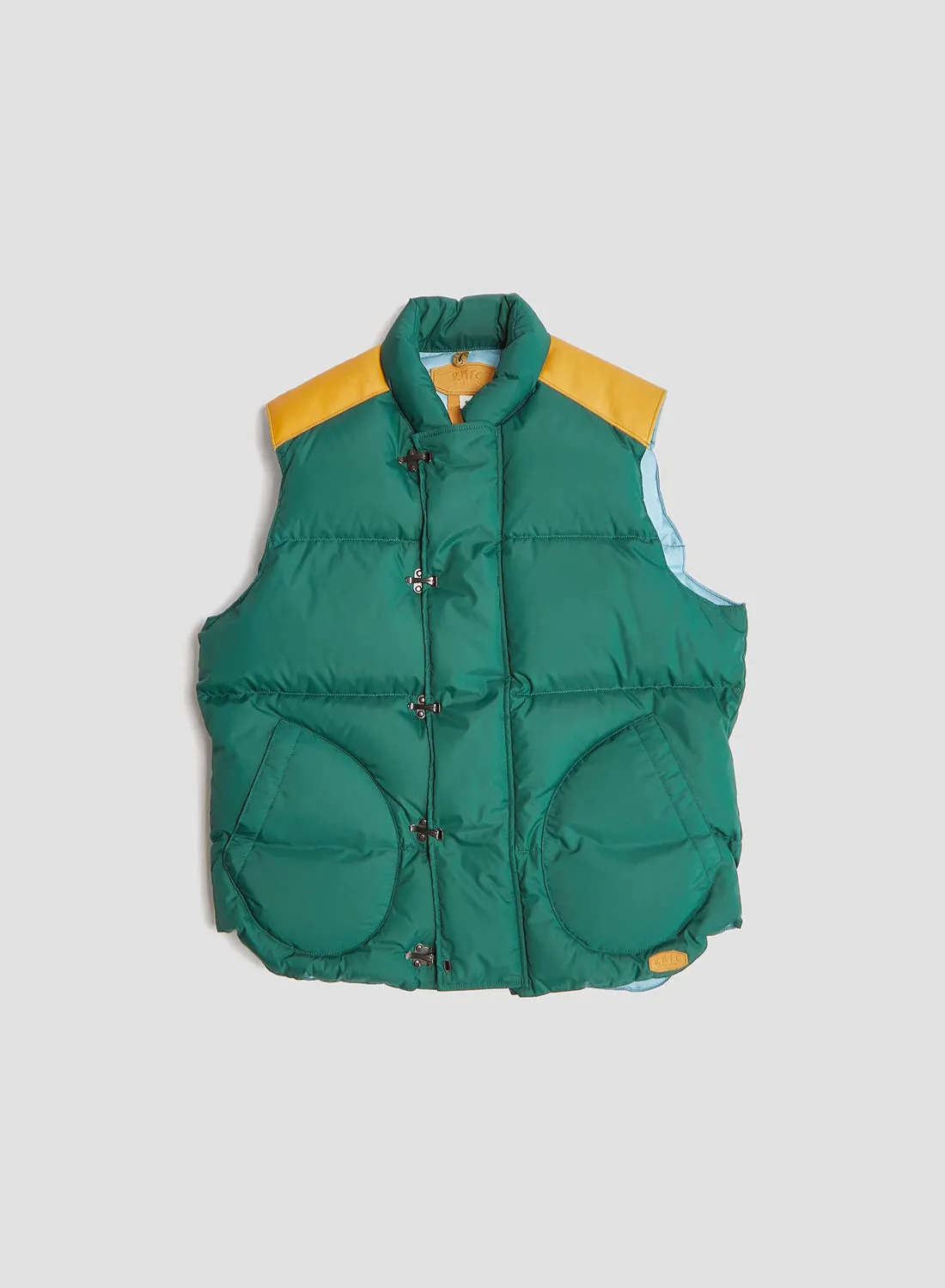 Rocky Mountain Featherbed x Nigel Cabourn Down Vest Clip in Green